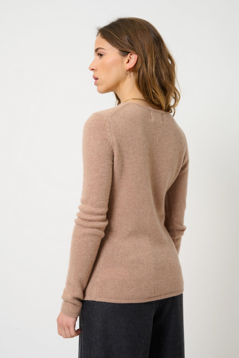Rundhalsad tröja 4-trådig - Ivy - Melerad camel