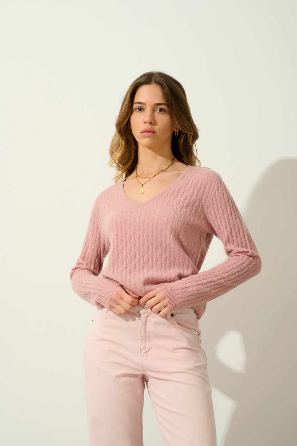 Sweter w serek - Grasmoor - Różowy