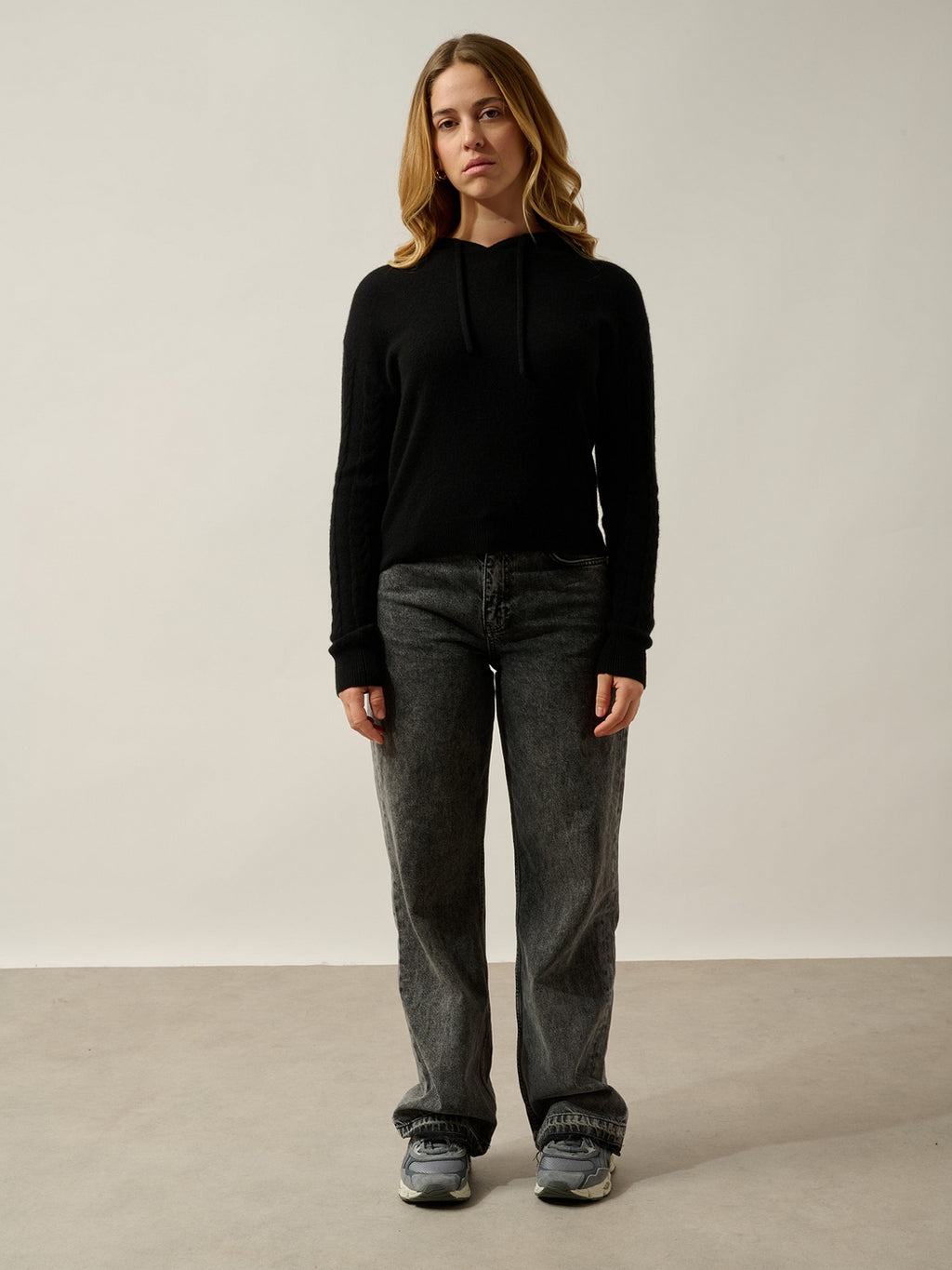 Jersey con capucha Svalinna - Negro