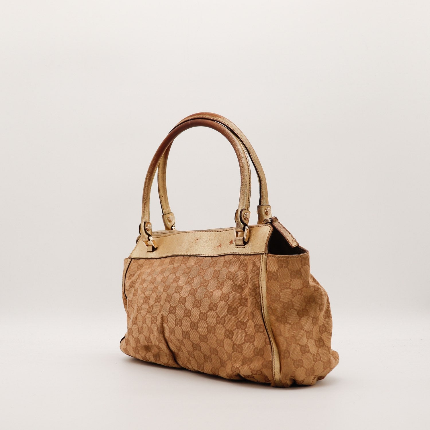 Le Abbey D-Ring Gucci