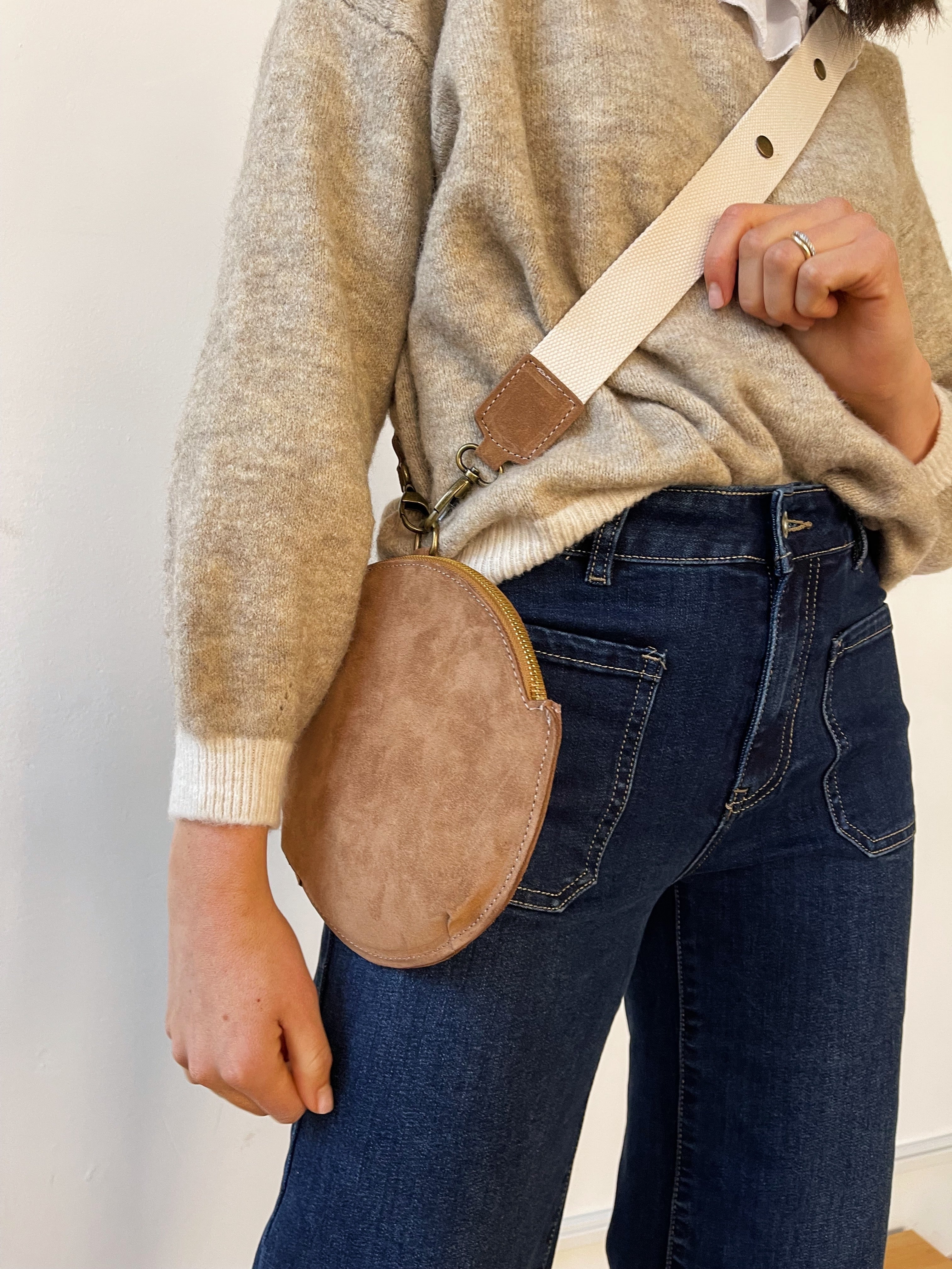 Sac Bandoulière En Daim Beige Macarena