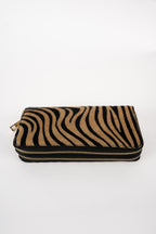 Cartera Edge - Estampado Cebra Camel