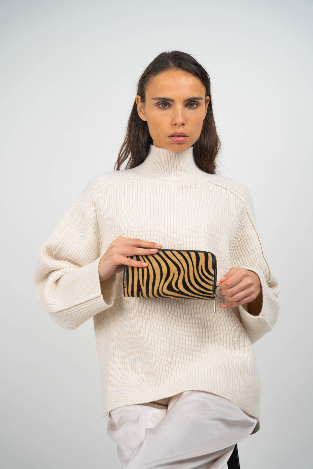 Cartera Edge - Estampado Cebra Camel
