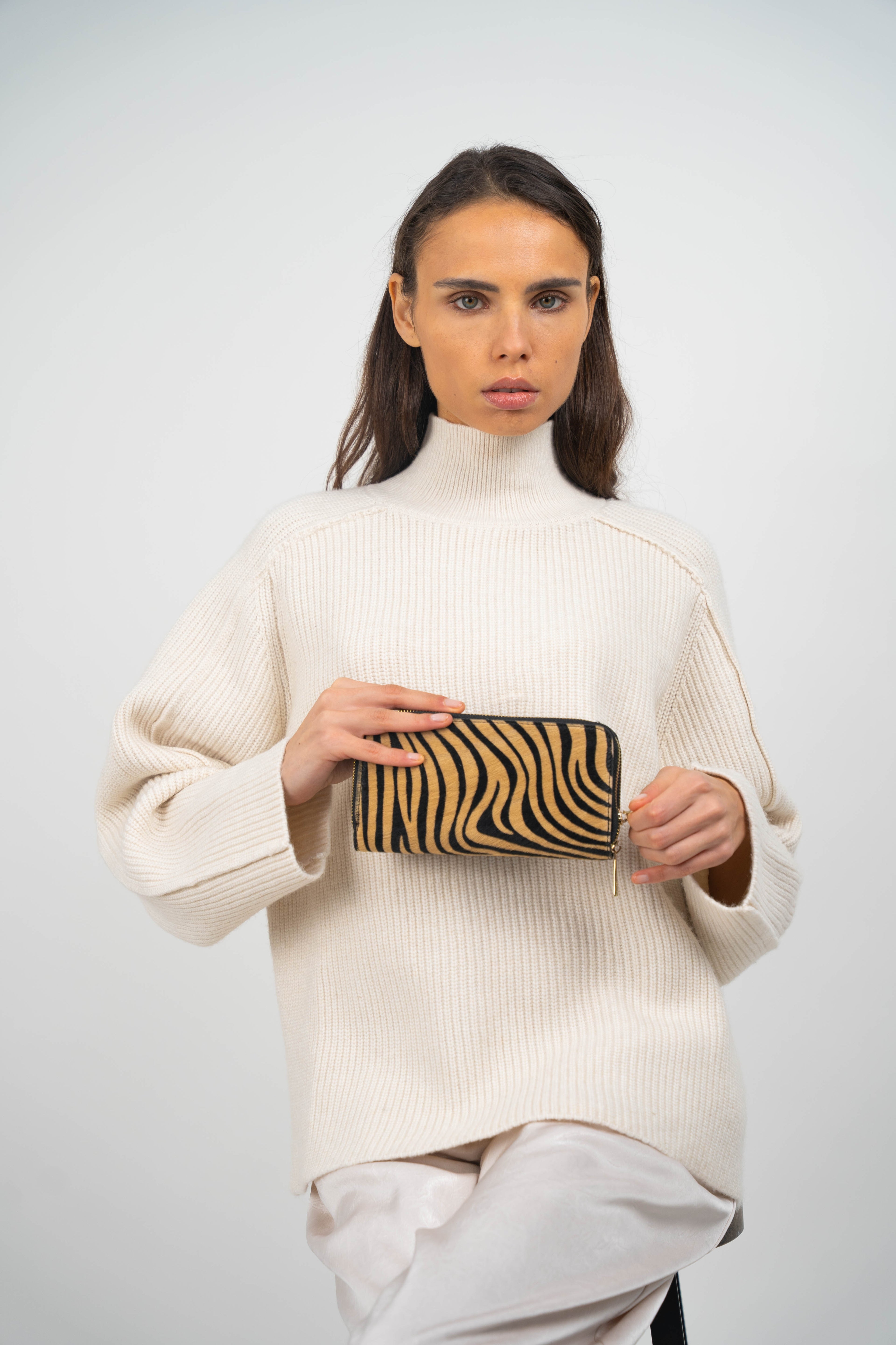 Cartera Edge - Estampado Cebra Camel