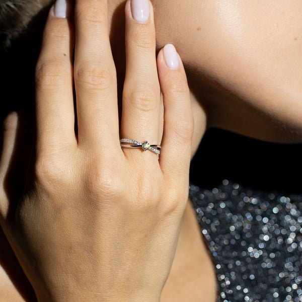 Anillo "Joli Solitaire" Diamantes 0,07/18 & 0,20/1