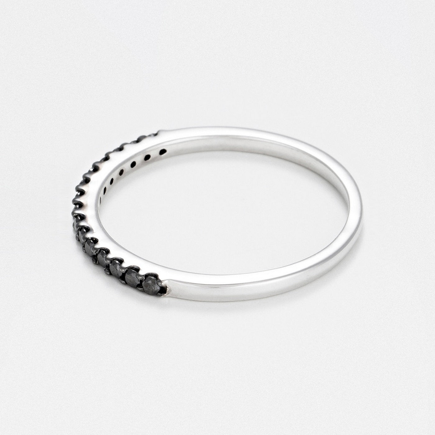 "Sobriété" Ring, Black 0.14Ct/15 - 375/1000 White Gold