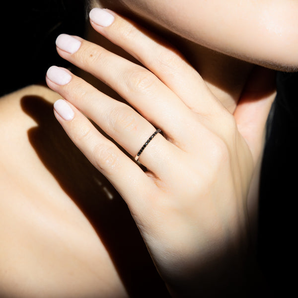 "Sobriété" Ring, Black 0.14Ct/15 - 375/1000 White Gold