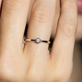 Bague "Solitaire Envoûtant" D0,11/1 - Or Blanc 375/1000