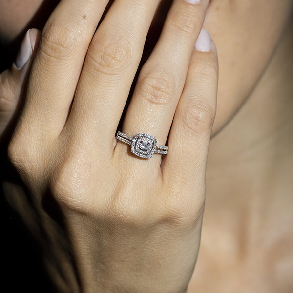 "Antique" Duo Ring, 0.31 carats/84 - 375/1000 White Gold