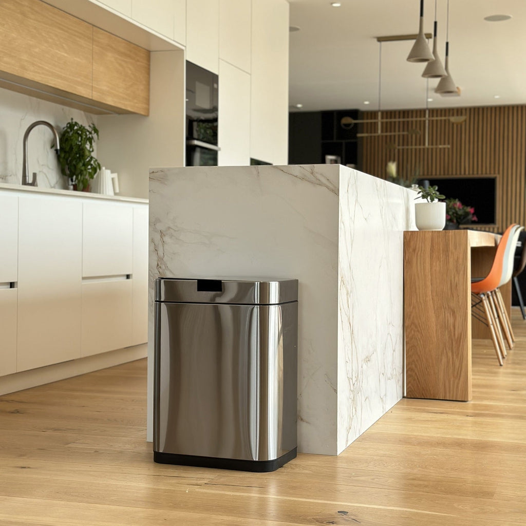 Poubelle de cuisine automatique design 60L DAYTONA en acier INOX avec cerclage