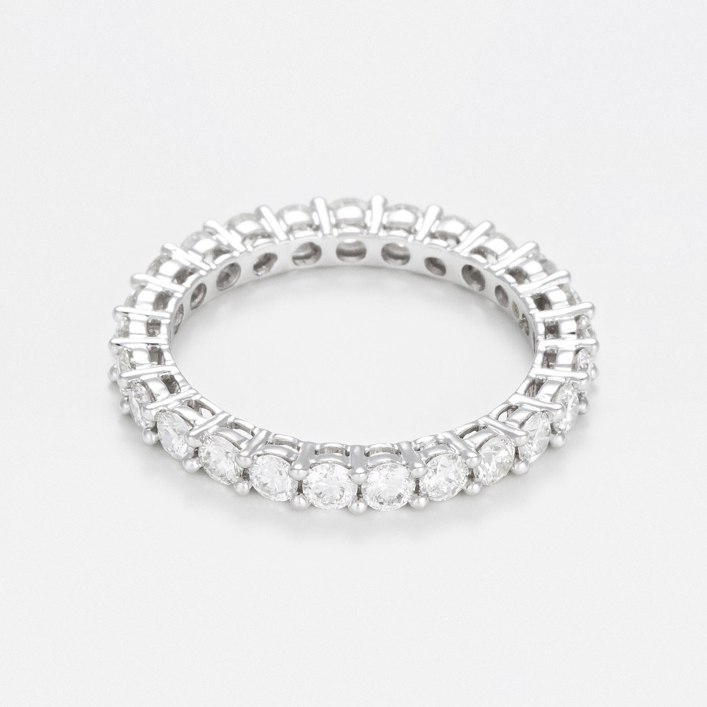 “Mon Tour Complet 2Ct” Ring D2Cts/22 – 750/1000 White Gold
