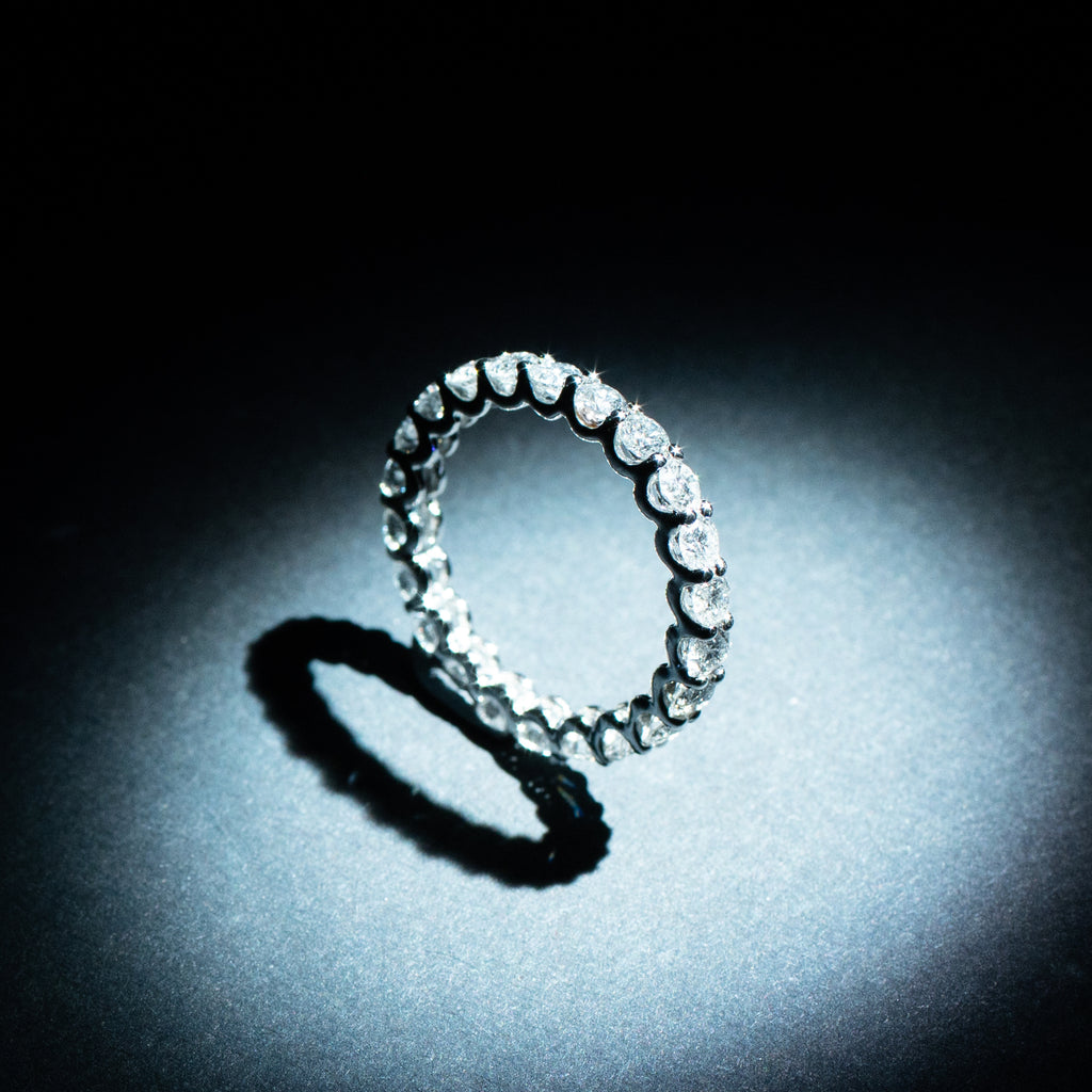 “Mon Tour Complet 2Ct” Ring D2Cts/22 – 750/1000 White Gold