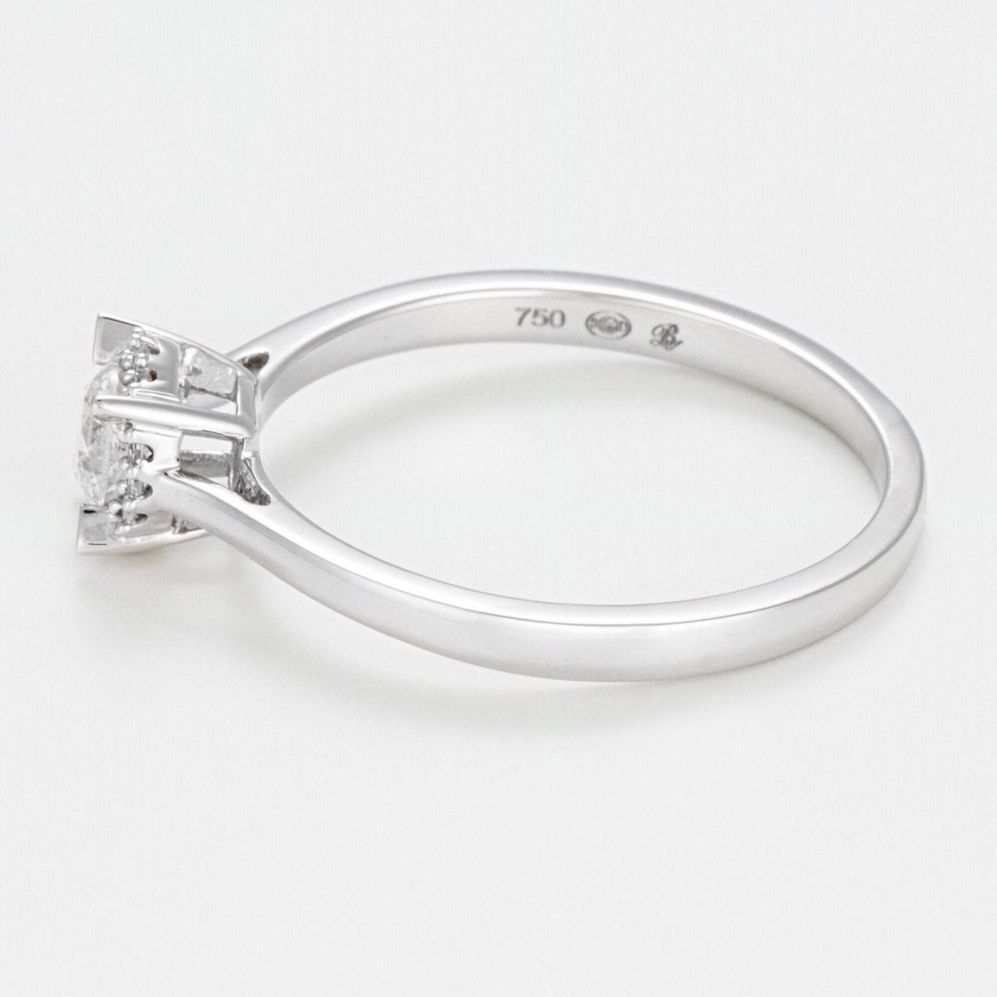Anillo "Amoureuse 0.33" Diamantes 0.30Ct/1+0.03 Ct/12 - Oro blanco
