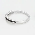 "In Black And White" Ring White Diamonds: 0.075Ct/20 Black Diamonds: 0.075Ct20 - 375/1000 White Gold