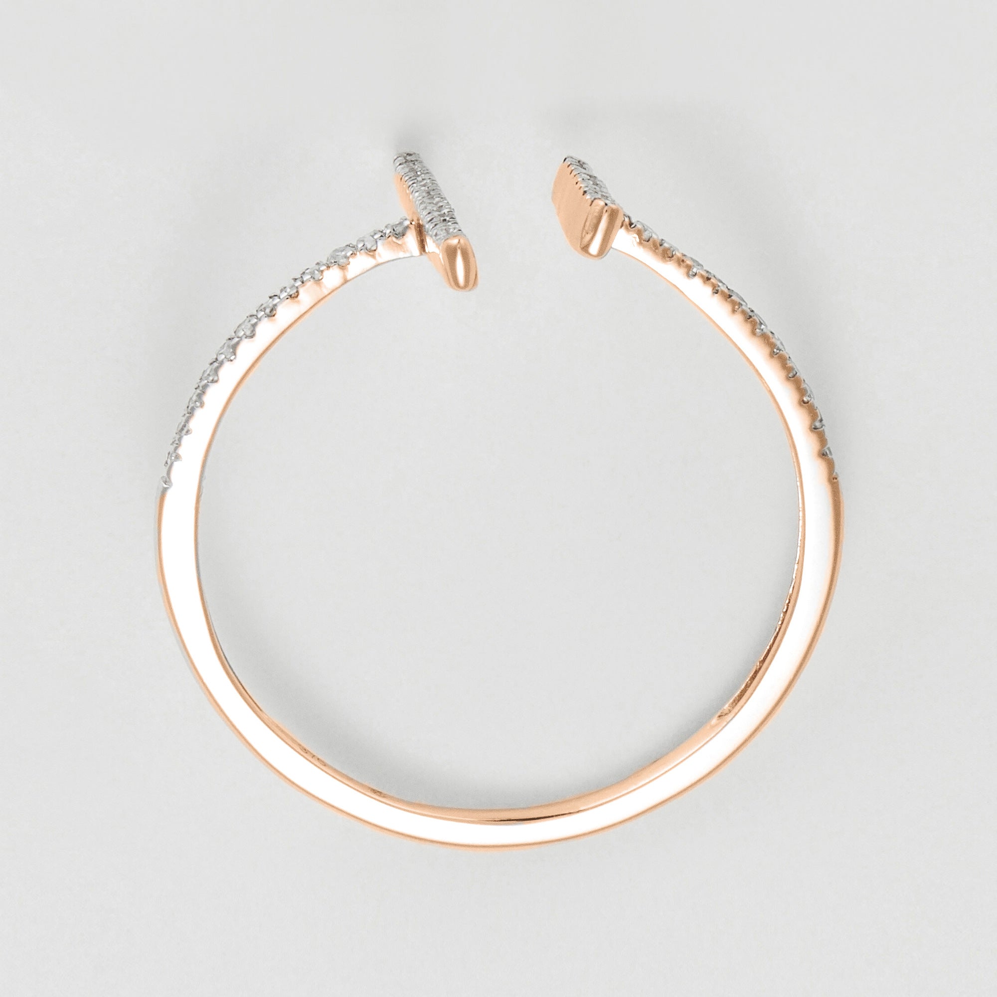 Bague "Parallèle Asymétrique" D0,1Ct/50