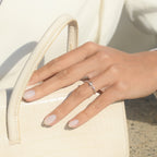 "Discreet Beauty" Ring, Diamonds 0.10/13 - 375/1000 White Gold
