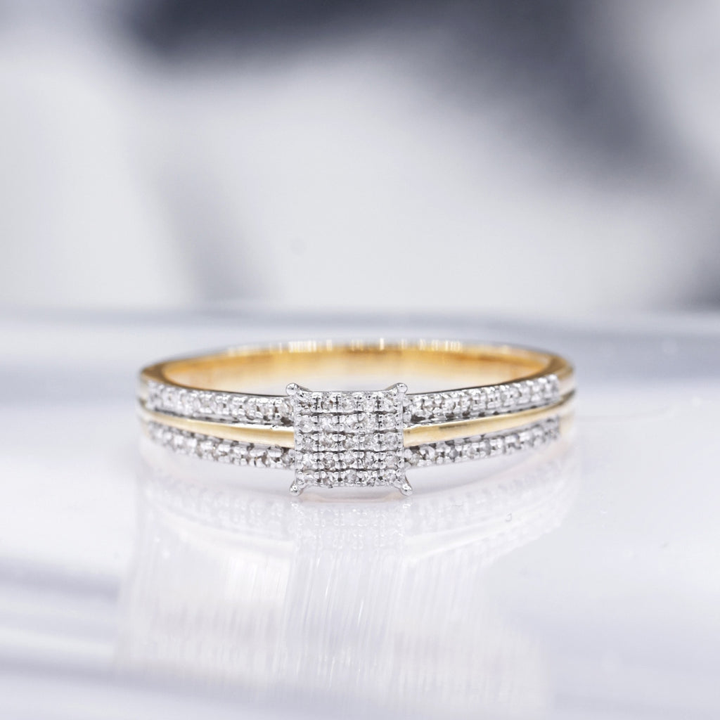 "My Happiness" Ring, Diamonds 0.15/65 - 375/1000 Yellow Gold