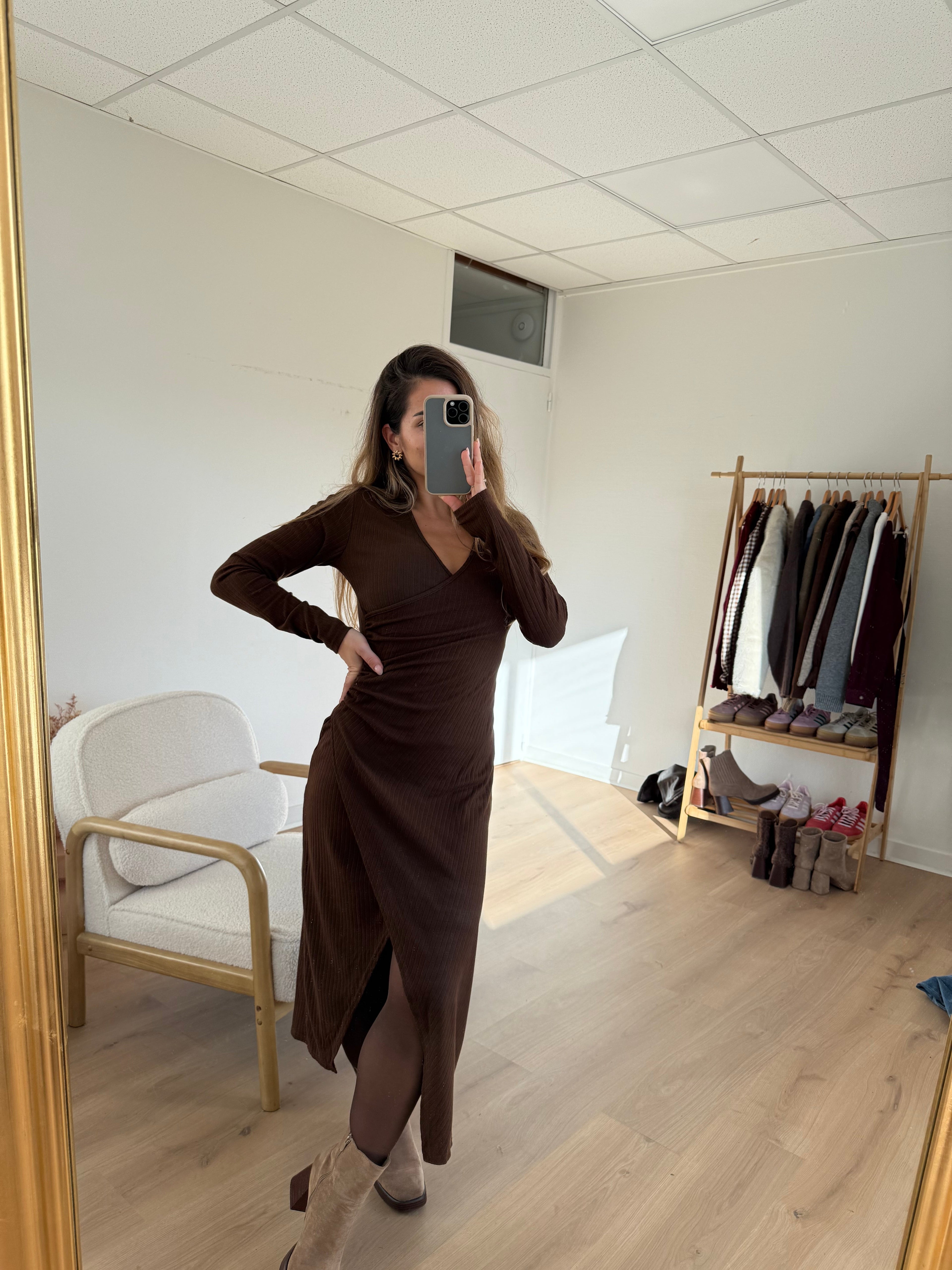 Vestido romano de chocolate