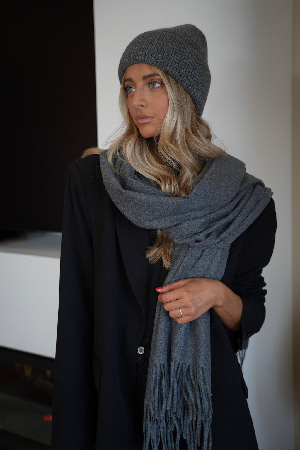 Gray Capucine - Soft Scarf