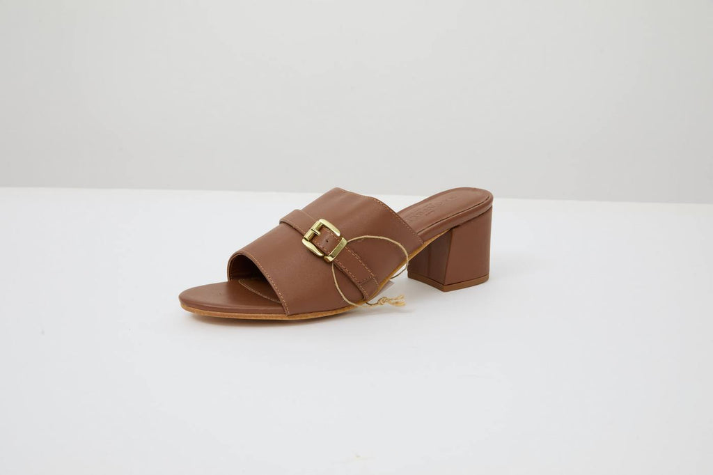 Xerra Sandals - Camel