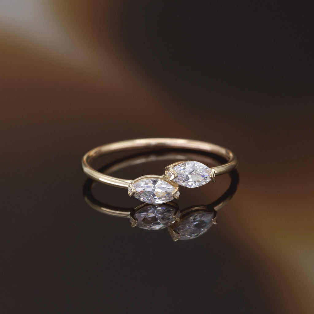 Bague " Fiona" Or Jaune 375 / 1000 Et Zirconium