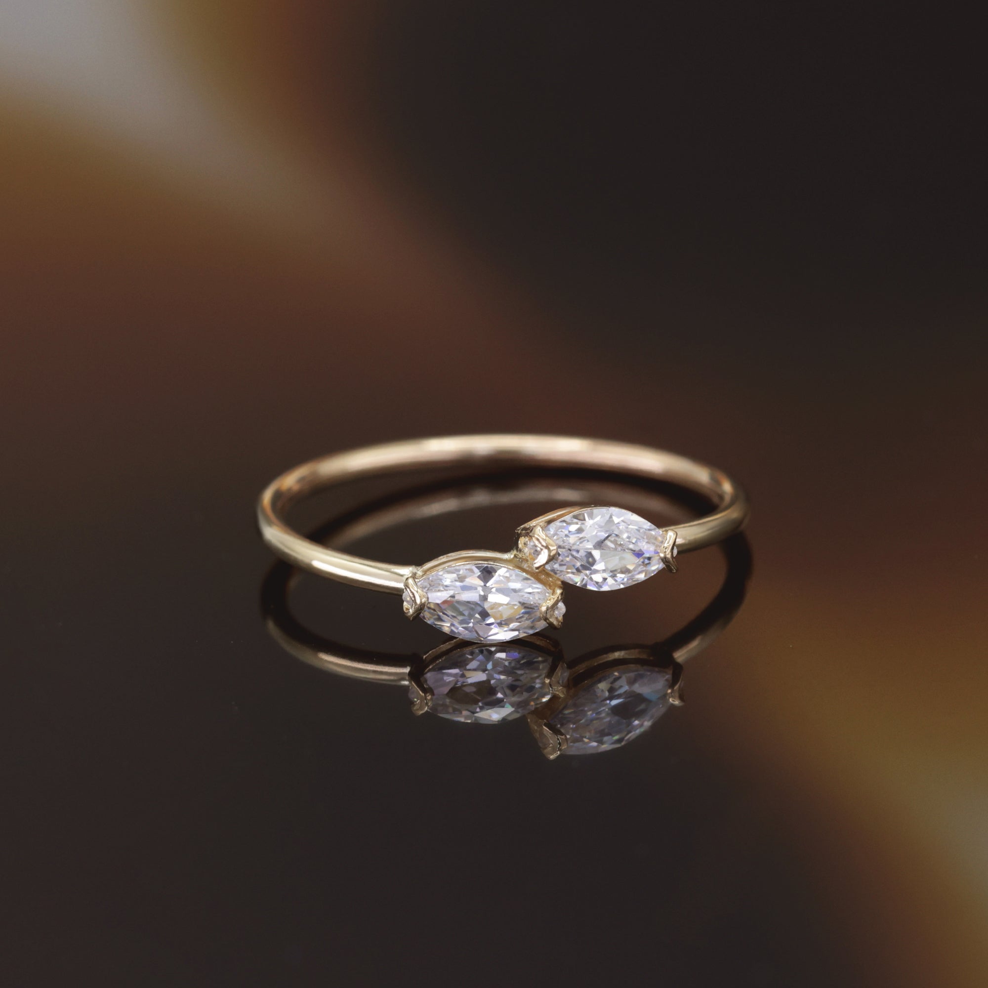 Bague " Fiona" Or Jaune 375 / 1000 Et Zirconium