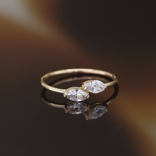 Bague " Fiona" Or Jaune 375 / 1000 Et Zirconium