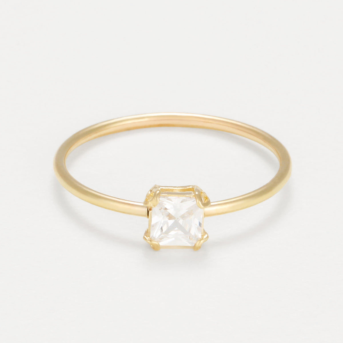 Bague " Finley" Or Jaune 375 / 1000 Et Zirconium