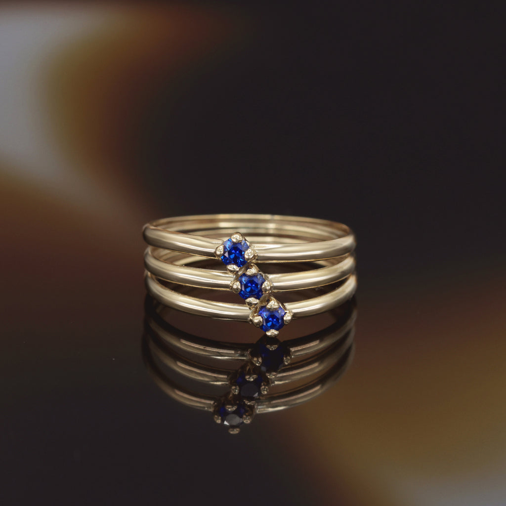 Anillo “Abbie Blue Zirconium” Oro amarillo 375/1000 y circonio