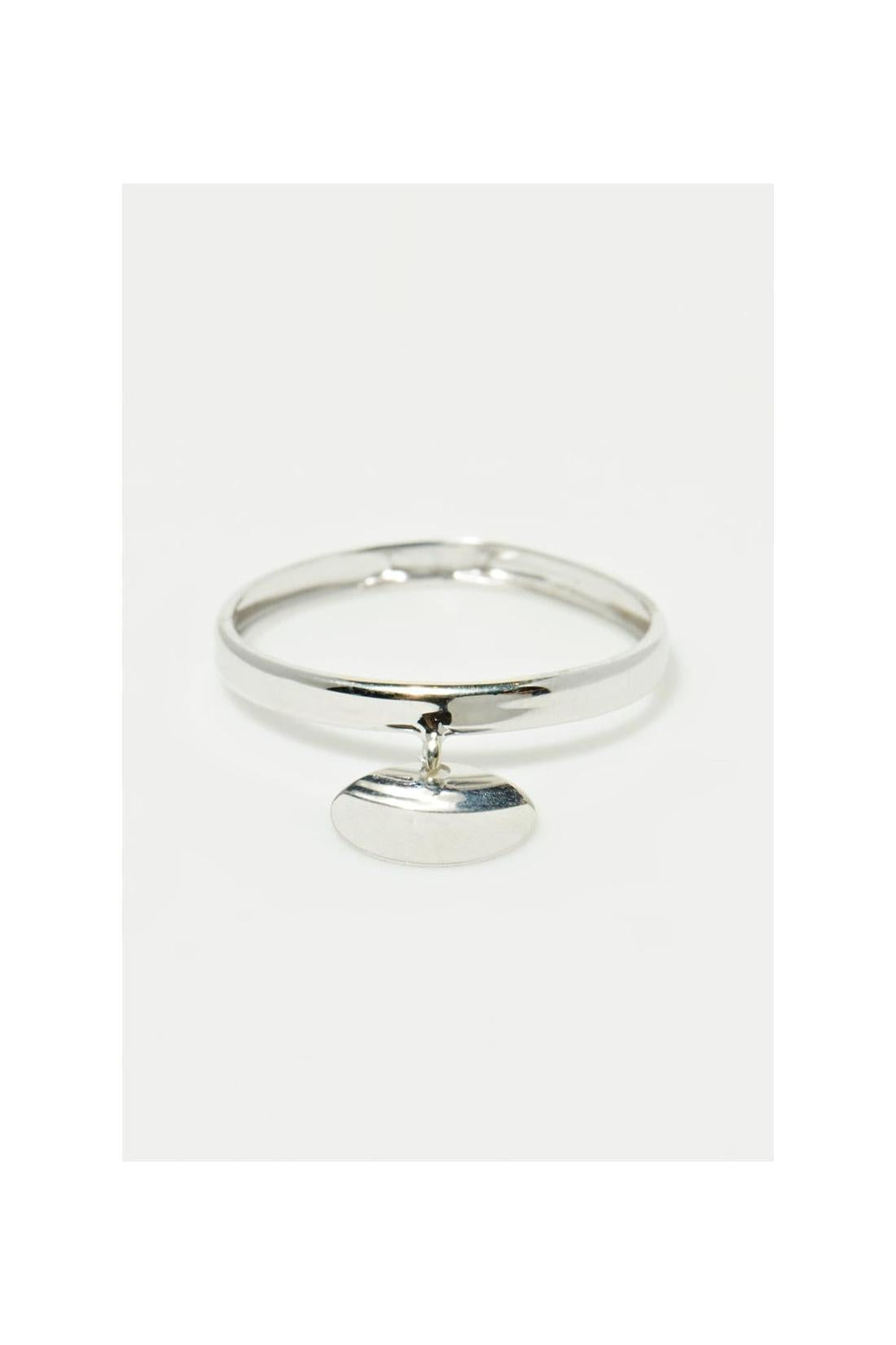 375/1000 White Gold “Medallion” Ring