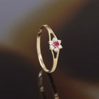 Bague "Nature" Or Jaune 375/1000 Et Zircon Rouge