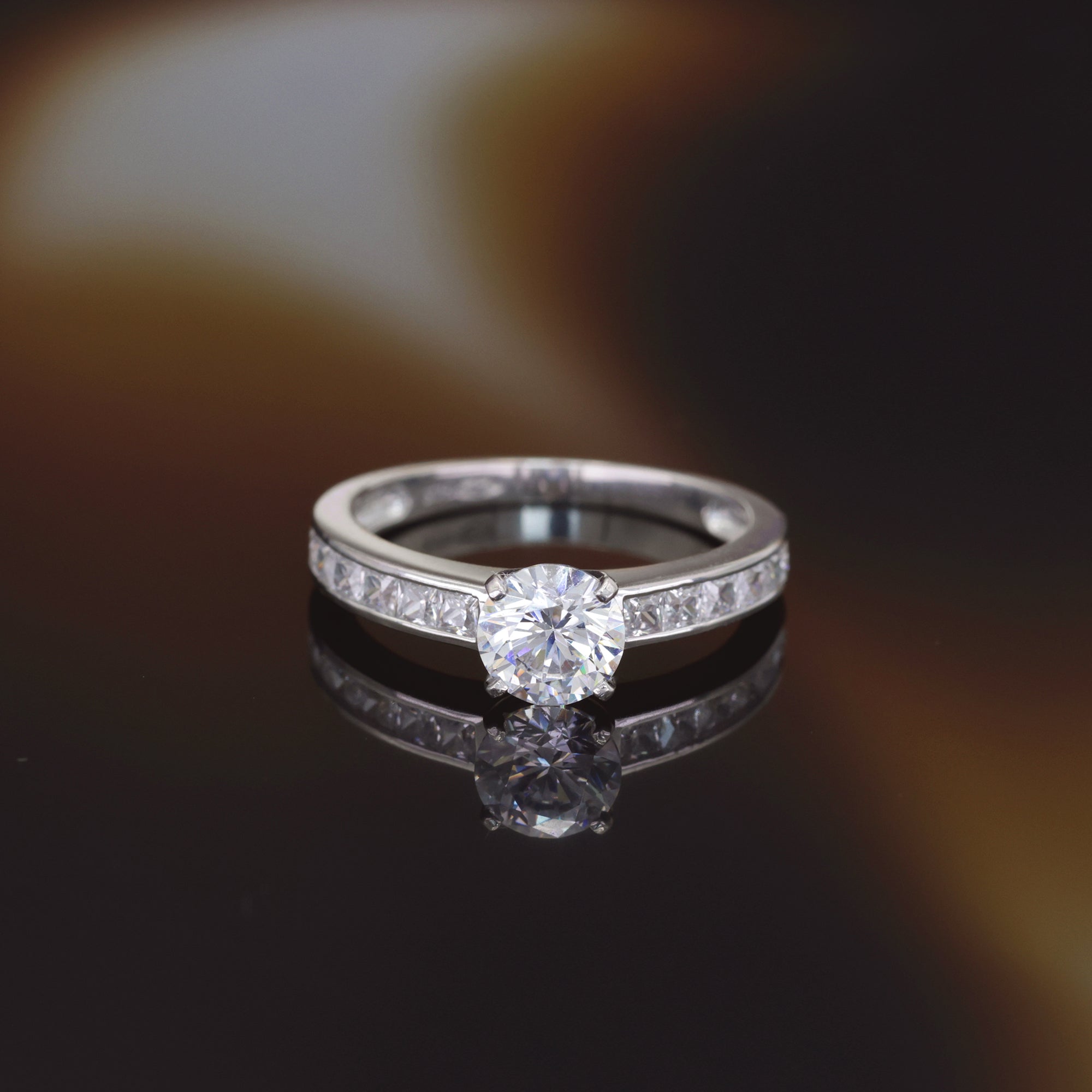 “Brillant” Ring 375/1000 White Gold And Zirconium