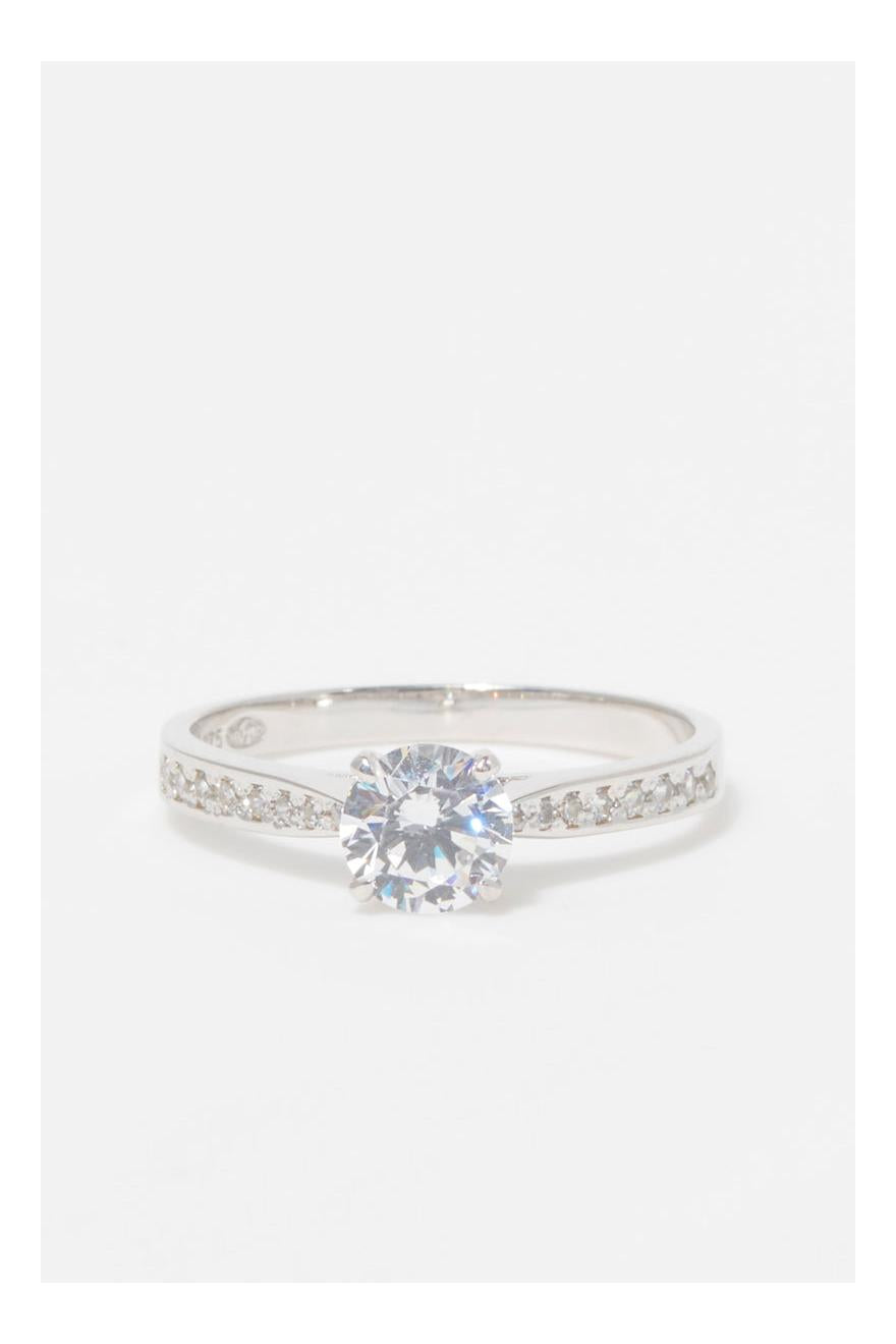 Anillo “Amoureuse Brillante” Oro blanco 375/1000