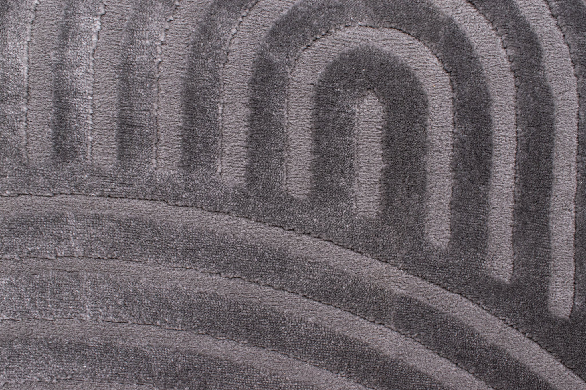 Round gray rainbow rug with long embossed pile: BIA157GRI BIANCA