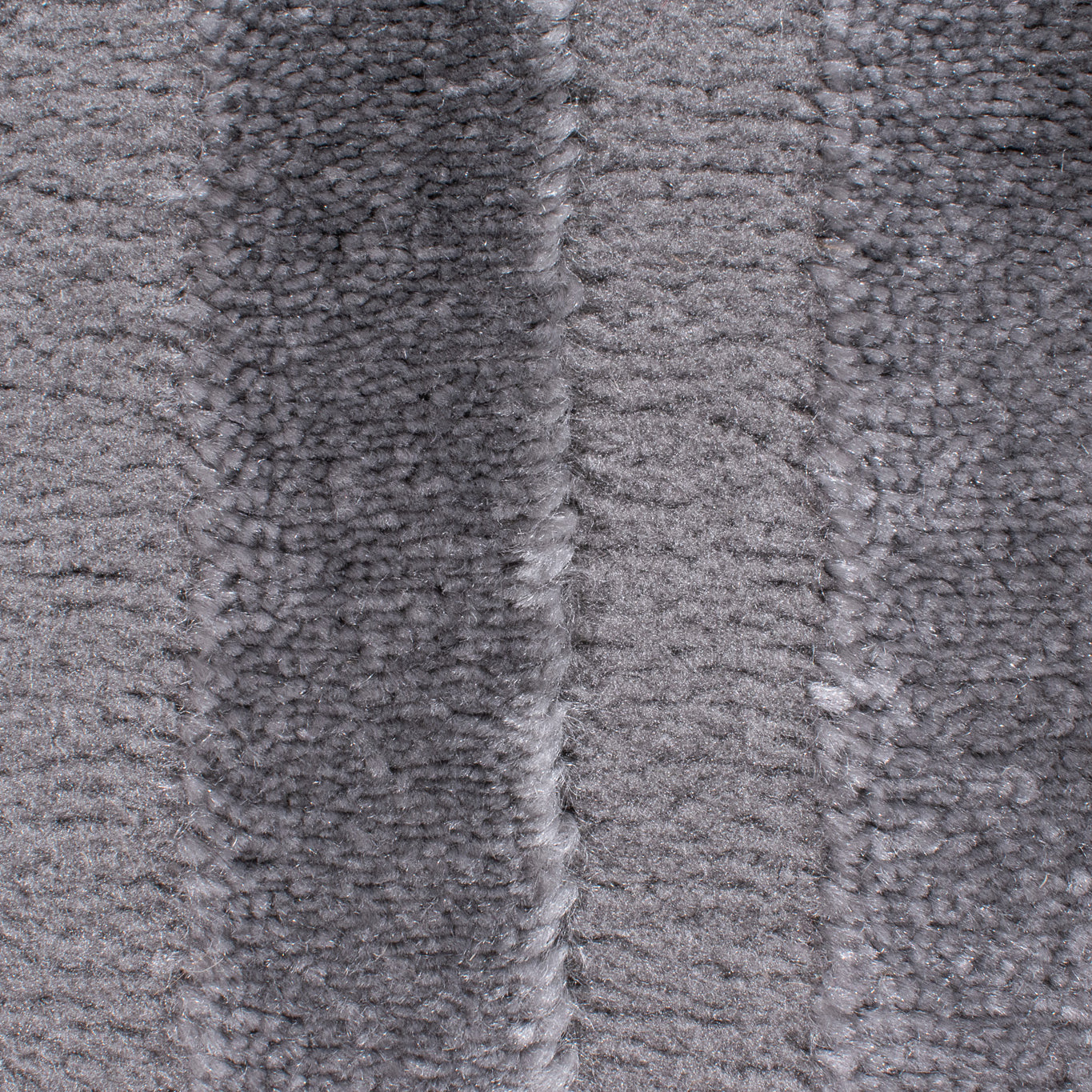 Gray rainbow rug with embossed long pile: BIA157GRI BIANCA