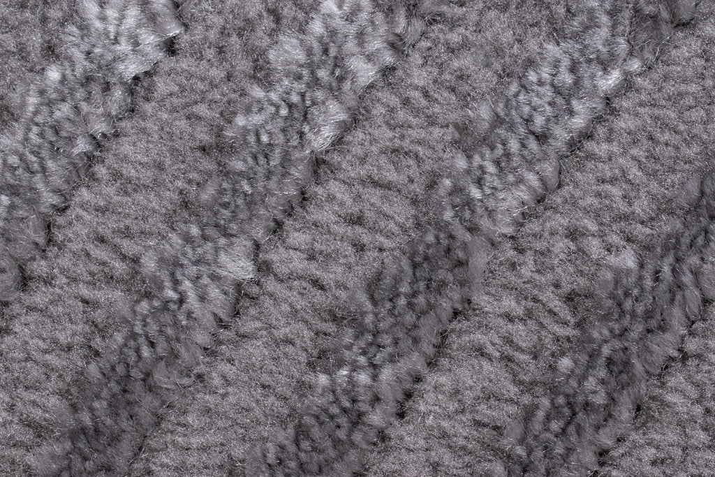 Geometric pattern rug in gray relief pile: BIA159GRI BIANCA