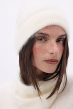 Hue – Børstet kashmir Bill - Hvid - Unisex - 100 % børstet kashmir