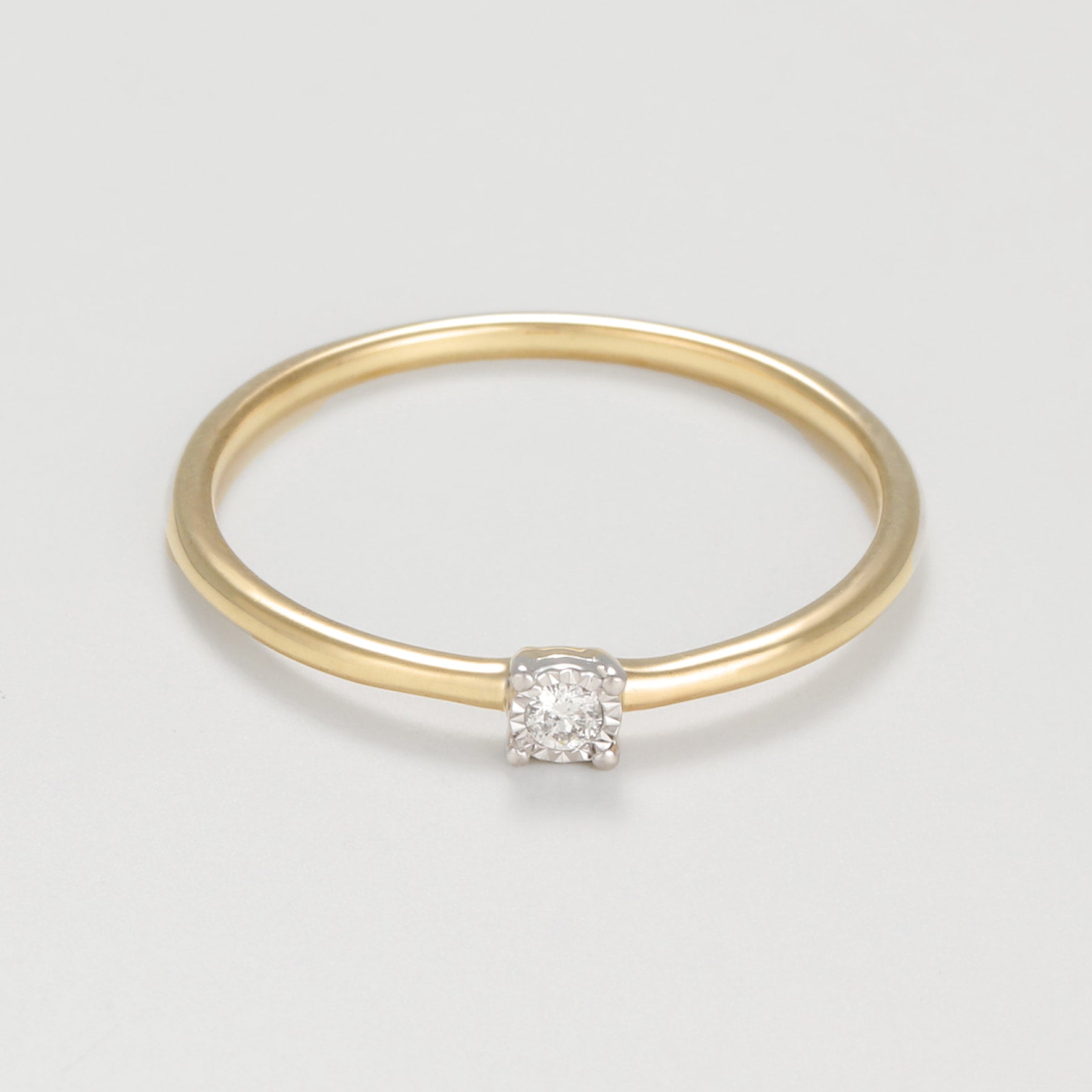 Bague "Fivia" D 0,02/1 - Or Jaune 375/1000