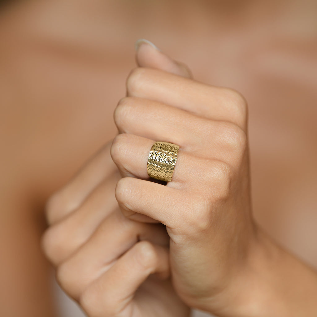 “Giuliana” Ring 375/1000 Yellow Gold