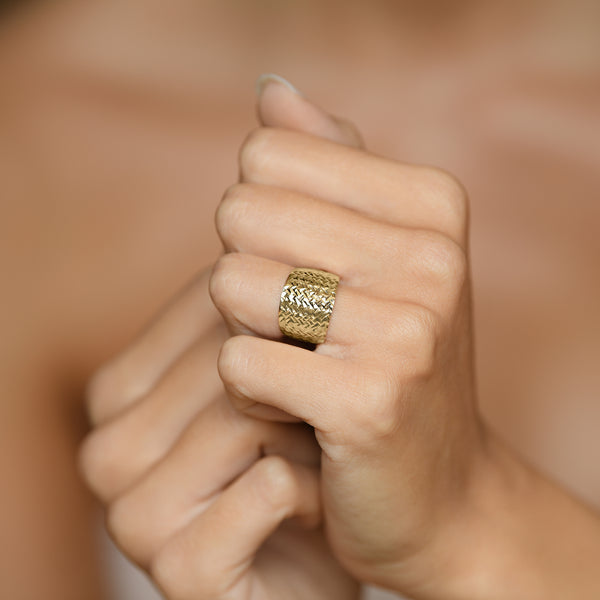 “Giuliana” Ring 375/1000 Yellow Gold
