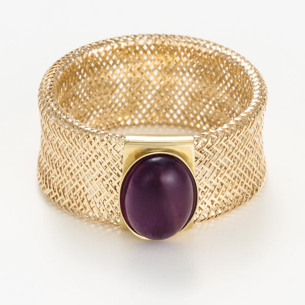 Ring “Flamboyant Amethyst” 375/1000 Yellow Gold