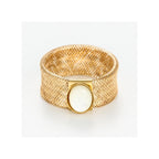 “Flamboyant Mother-of-Pearl” Ring 375/1000 Yellow Gold