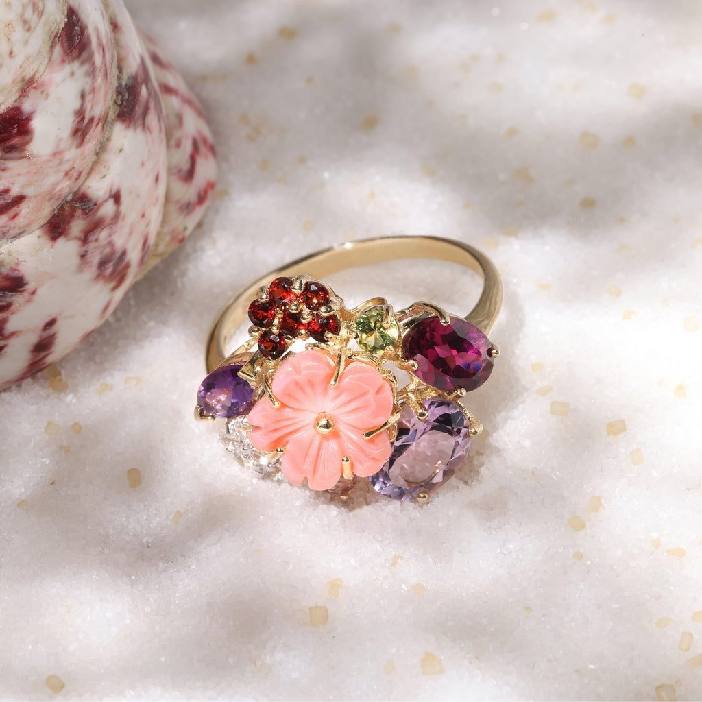 Anillo "Jardín Inglés" A0.35/1 Ram1.2/2 G0.3/6 P0.13/1 Rh0.95/1 Wt0.24/6 Nácar