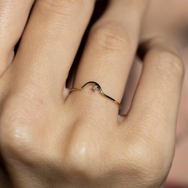 "Modesty" Ring, 0.01 ct/1 - 375/1000 Yellow Gold
