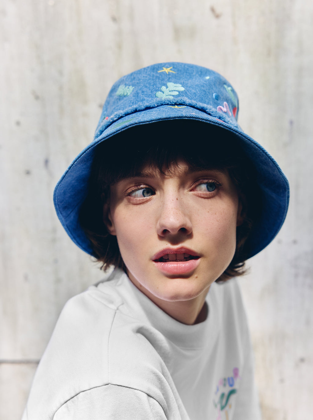 embroidered bob / summer / summer / denim / pastel / embroidery / high quality