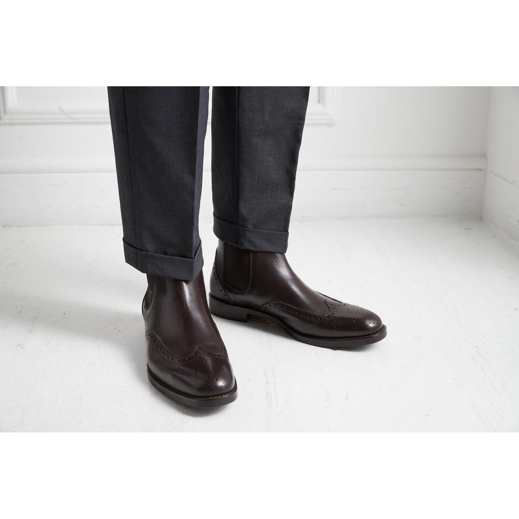 Botines Chelsea con puntera perforada - Marrón oscuro - Hombre
