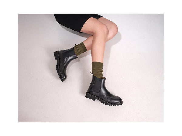 Wingtip Chelsea Boots - Black - Women