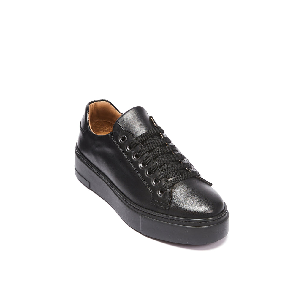 Classic Lace-Up Trainers - Black - Women