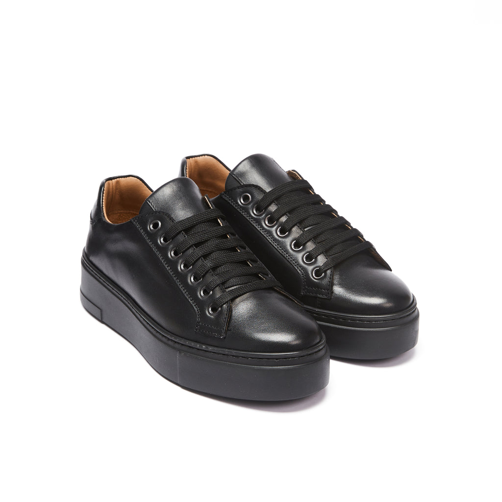 Classic Lace-Up Trainers - Black - Women