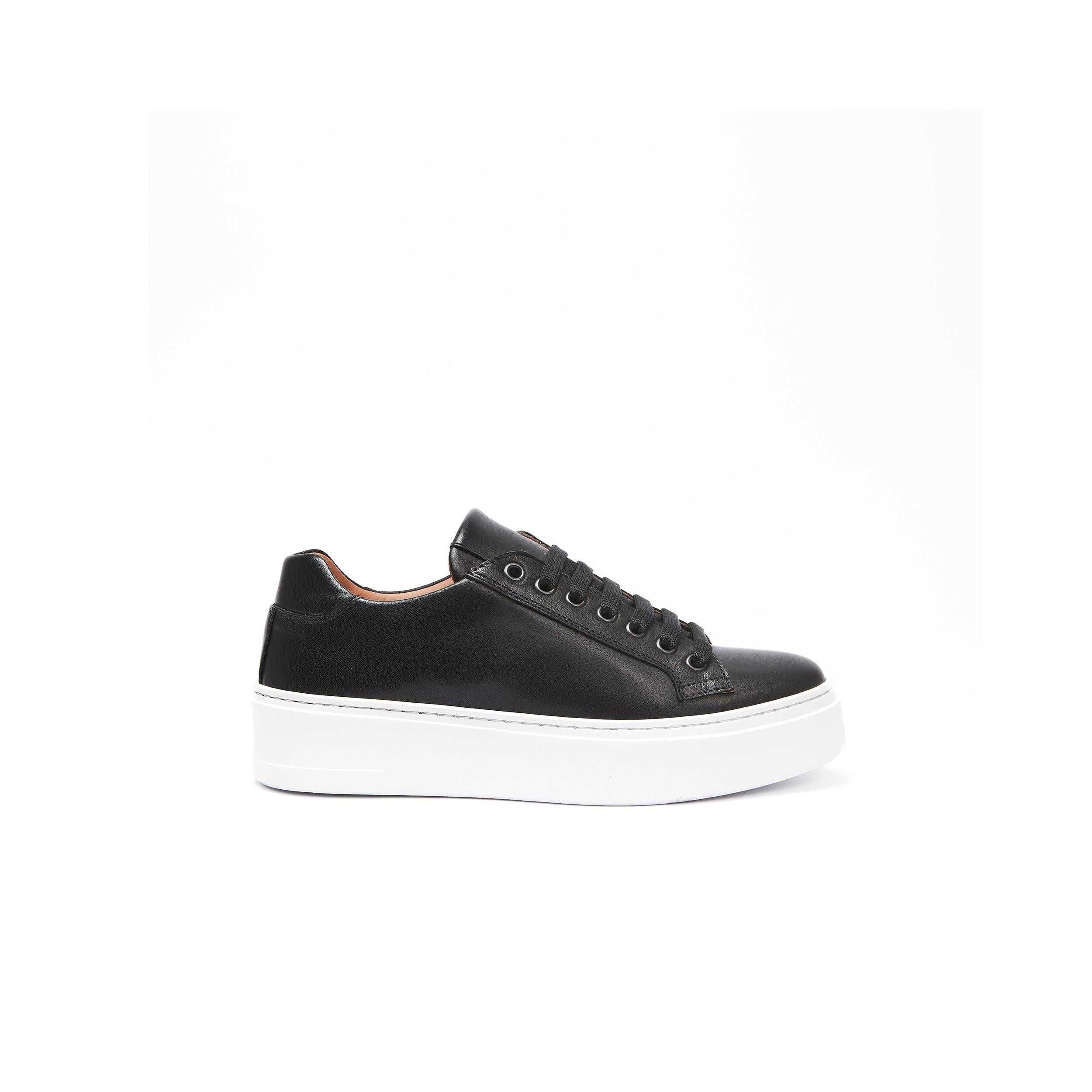 Zapatillas clásicas con cordones - Negro - Mujer